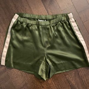 THOM DOLAN silk shorts with in army green